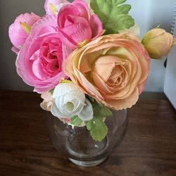 JUST The Vintage Indiana Clear Glass Vase/Bowl With Ruffled Top Edges The Bouquet  Is For Display Purposes Only. 