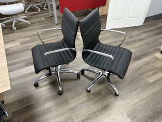 Black Leather Conference Chairs – Chrome Base, Adjustable Height & Tilt