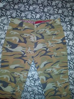 Wrangler Size 34/32 Straight Leg Pants