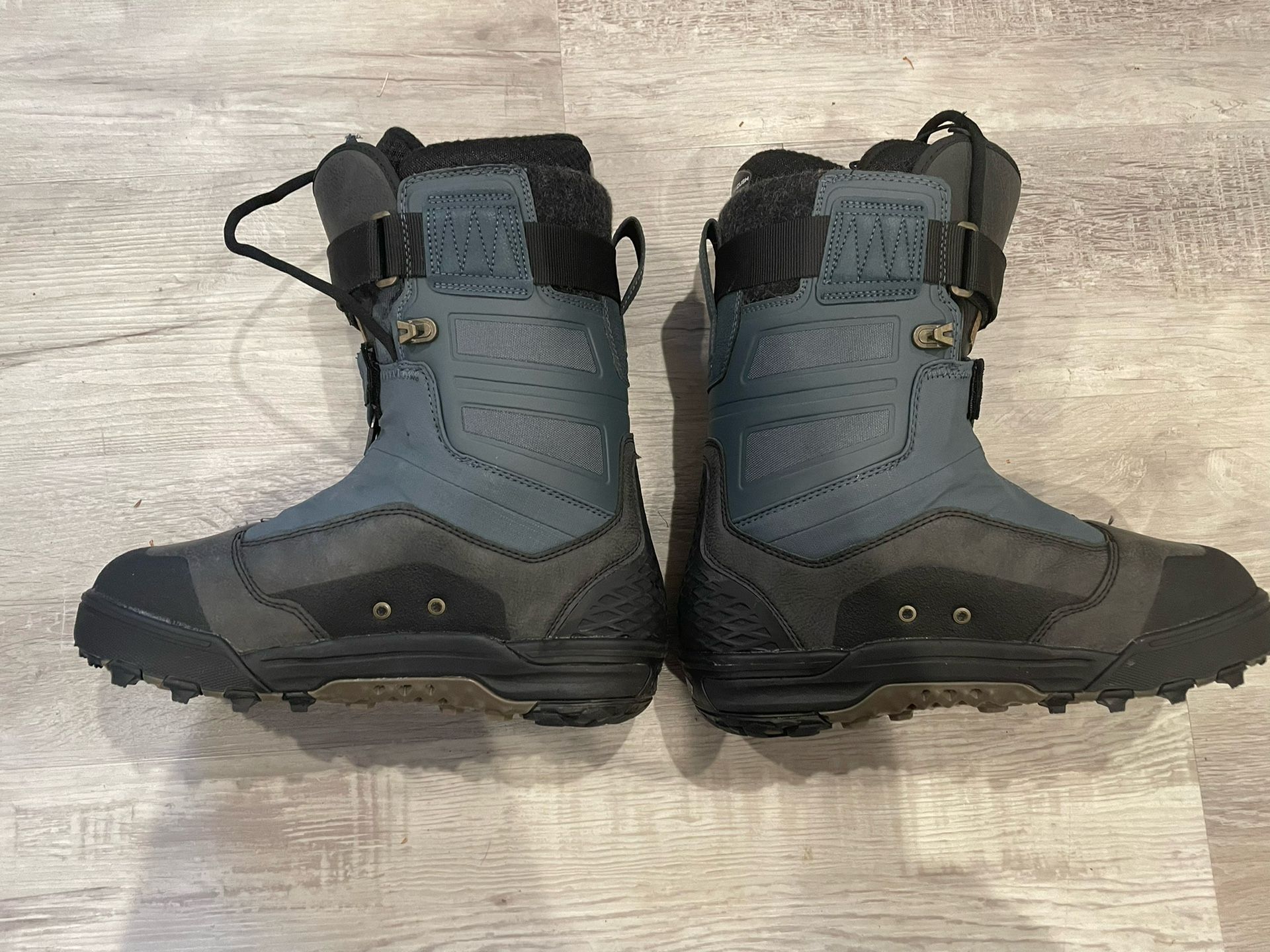 Vans Sam Tax wood Snowboard Boots - 9 Men’s