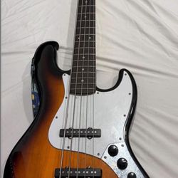 Squier Jazz Bass 5 Strings