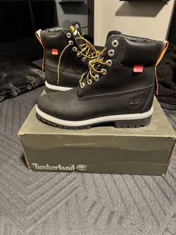 Black Timberlands 