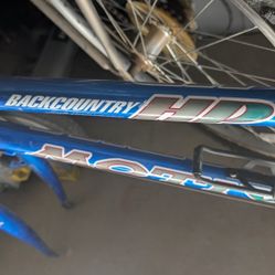 Motiv Backcountry+Schwinn Moab 3  Set