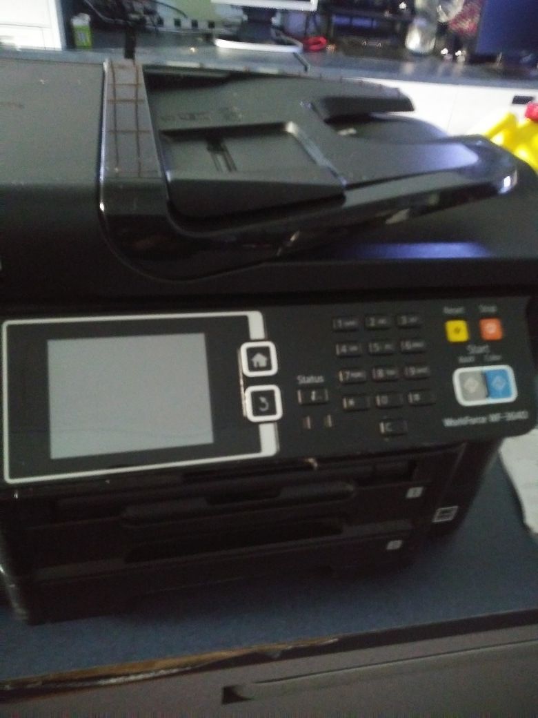 Epson WorkForce 3640 color printer works great no issues Wi-Fi will travel