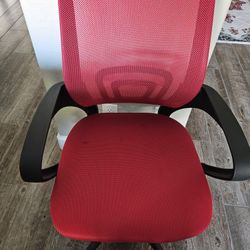 Ergonomic office chair