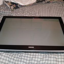 42" Plasma SAMSUNG flat Screen.  Works Great.