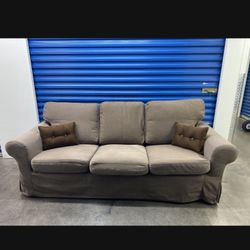 Clean Comfy Couch (free delivery)