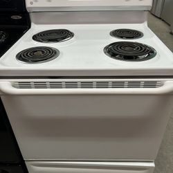 White Self Clean Coil Top Stove