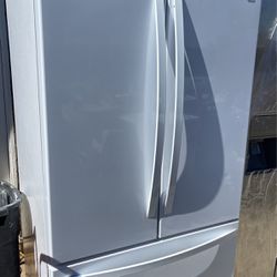 Kenmore 3-D Refrigerator