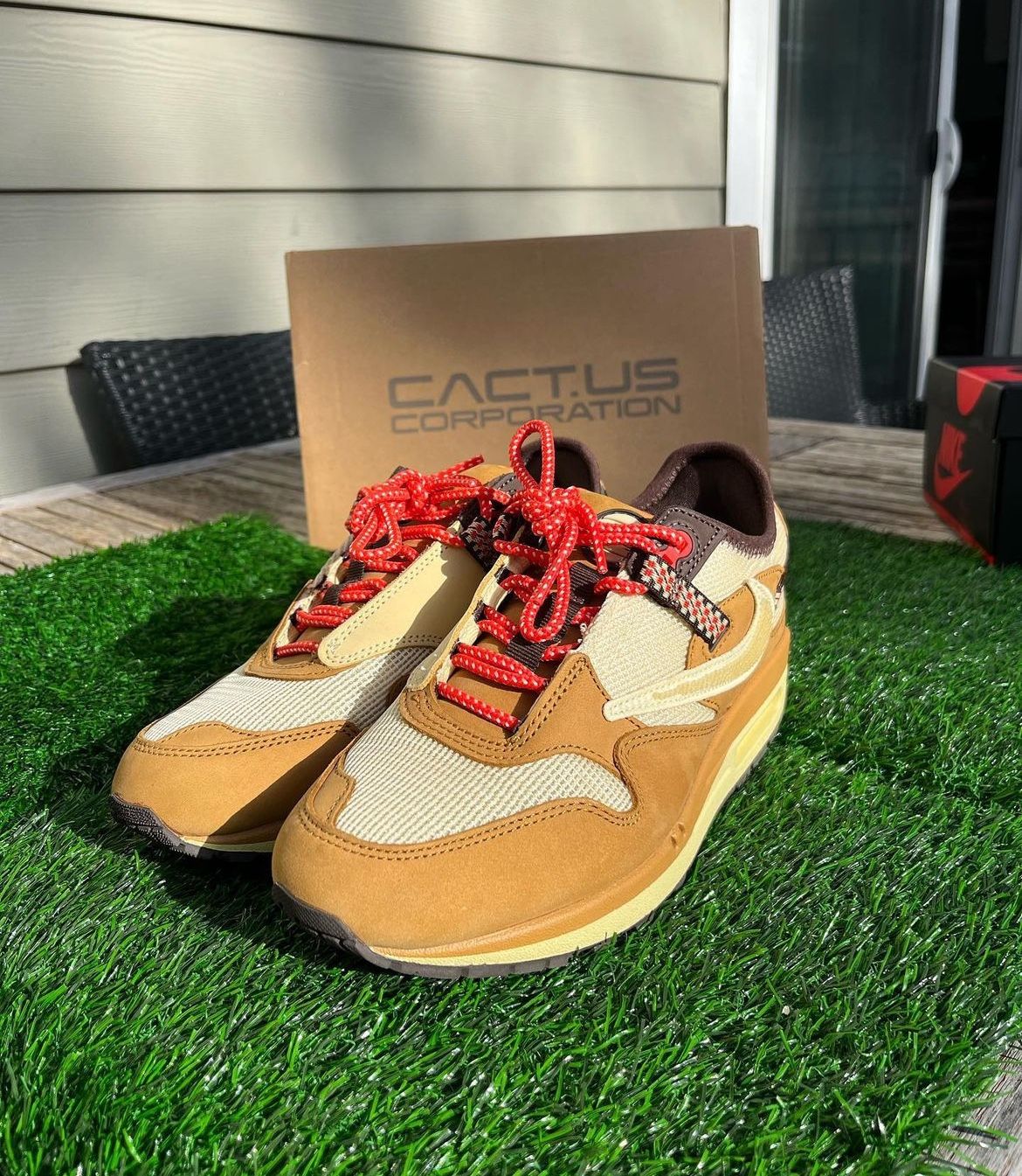 TRAVIS SCOTT X AIR MAX