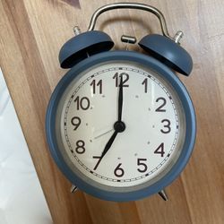 Vintage Looking Desk Clock