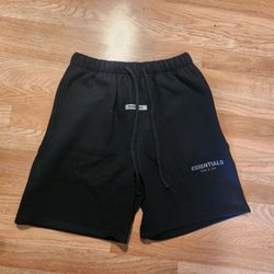 Essentials Shorts