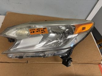 2014’ 2015’ 2016’ Nissan Versa Note Driver Left Side Headlight OEM
