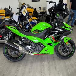 2023 Kawasaki Ninja 400