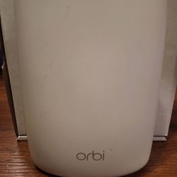 Netgear Orbi RBR50 Wi-Fi Triband Mesh Router