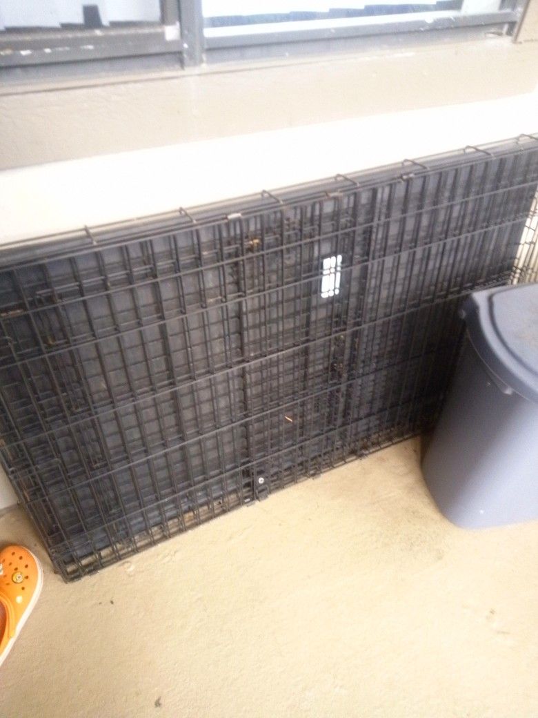 XL Dog Cage