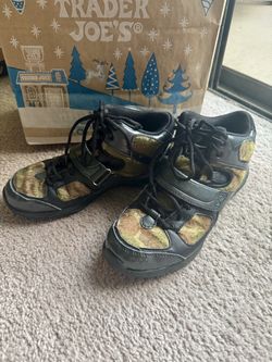 Army fur shoes women 6.5