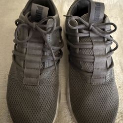 Puma Size 8 1/2 