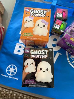 Ghost squishy toy