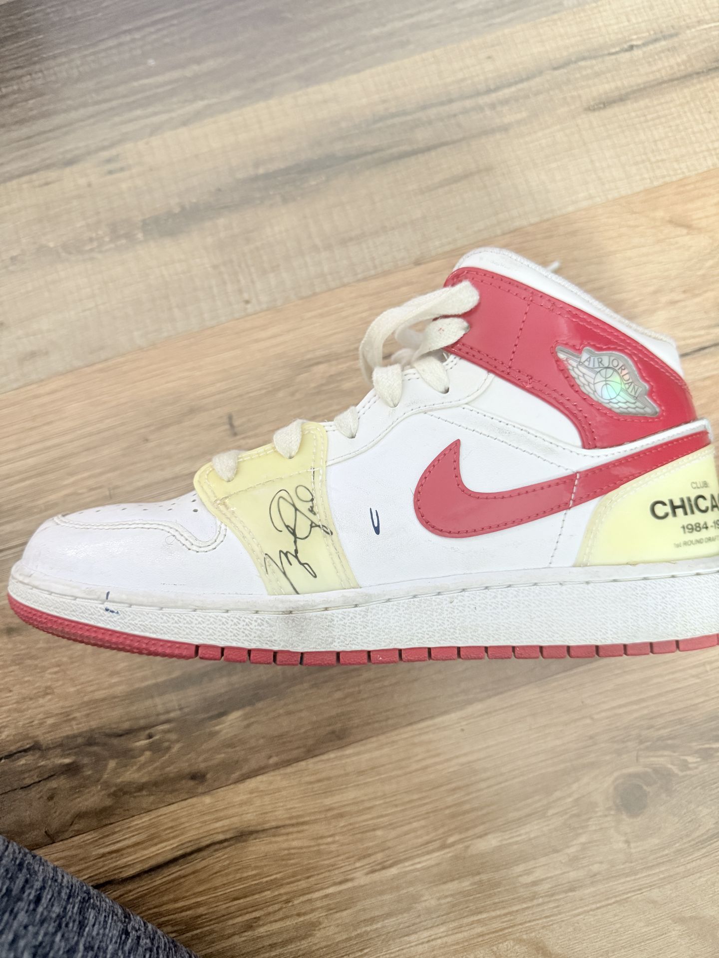 Nike kids air Jordan 1 Mid “Rookie season” boys size 6