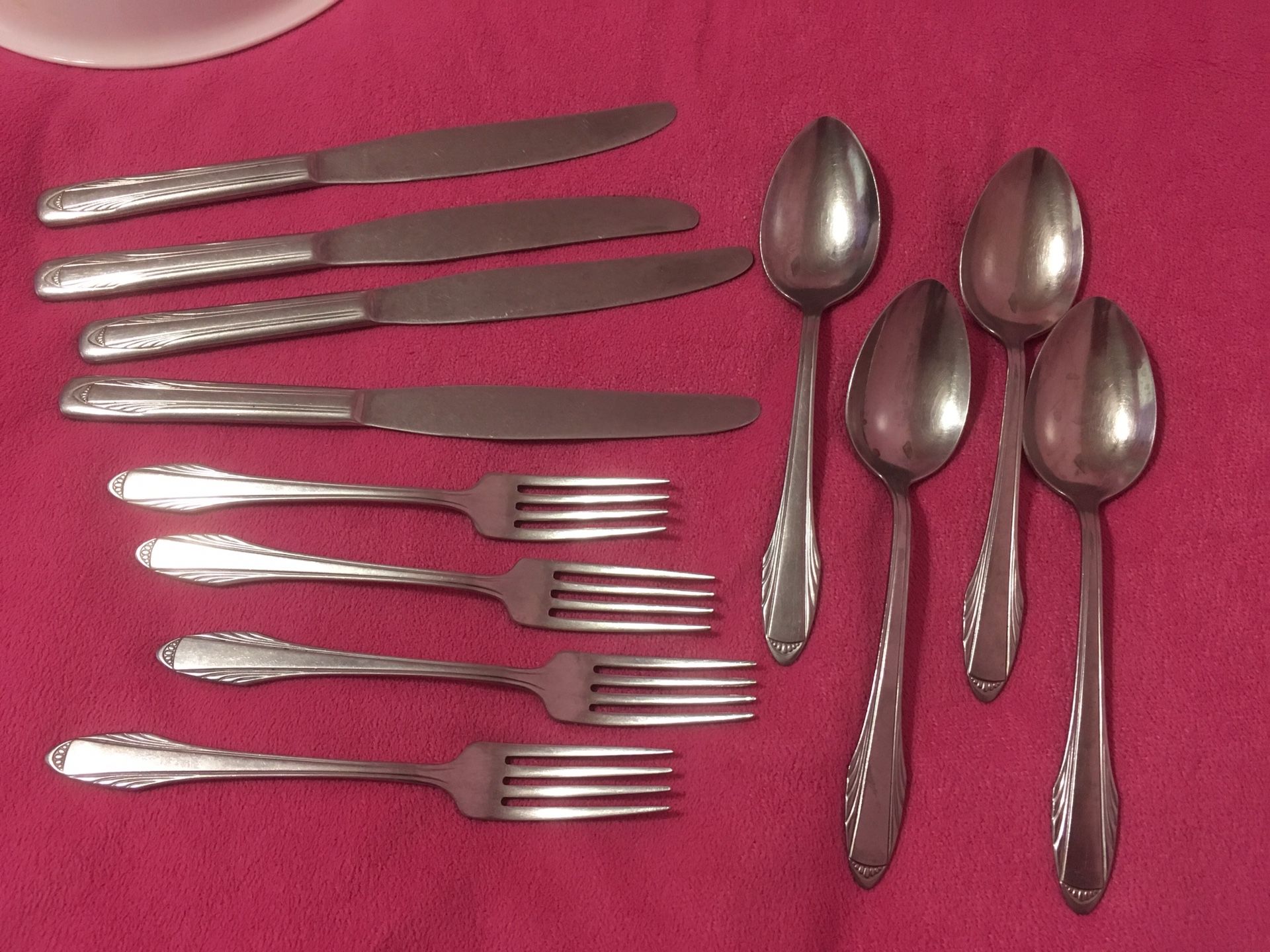 Silverware 12 pc $7