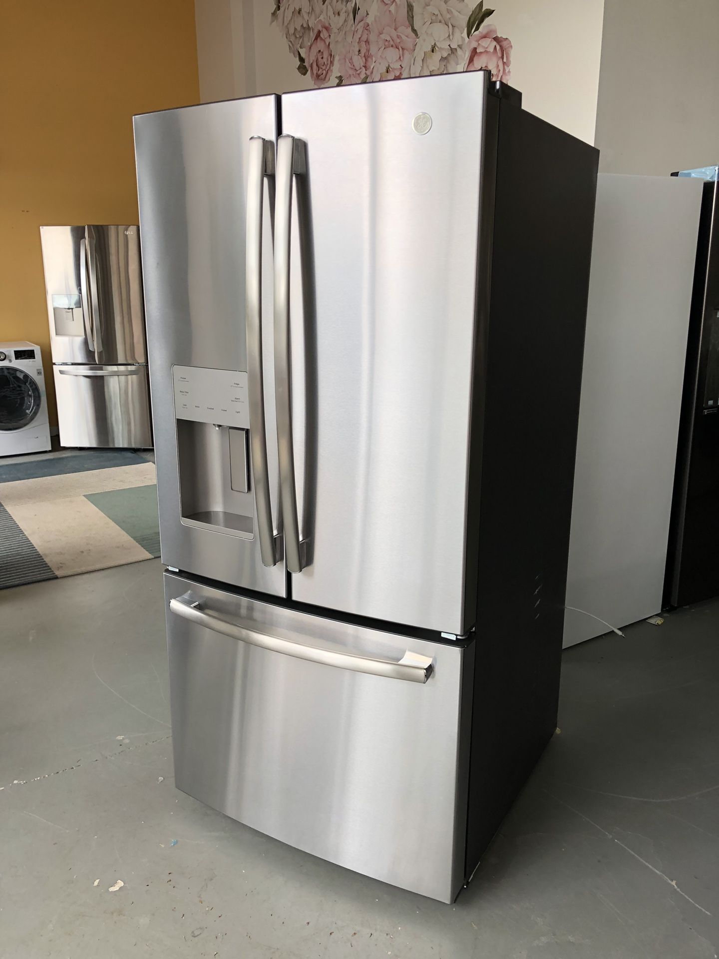 NEW GE 23.8 Cu. Ft. Stainless Steel FrenchDoor Bottom Freezer