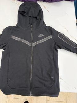 Nike sweater accepting offers