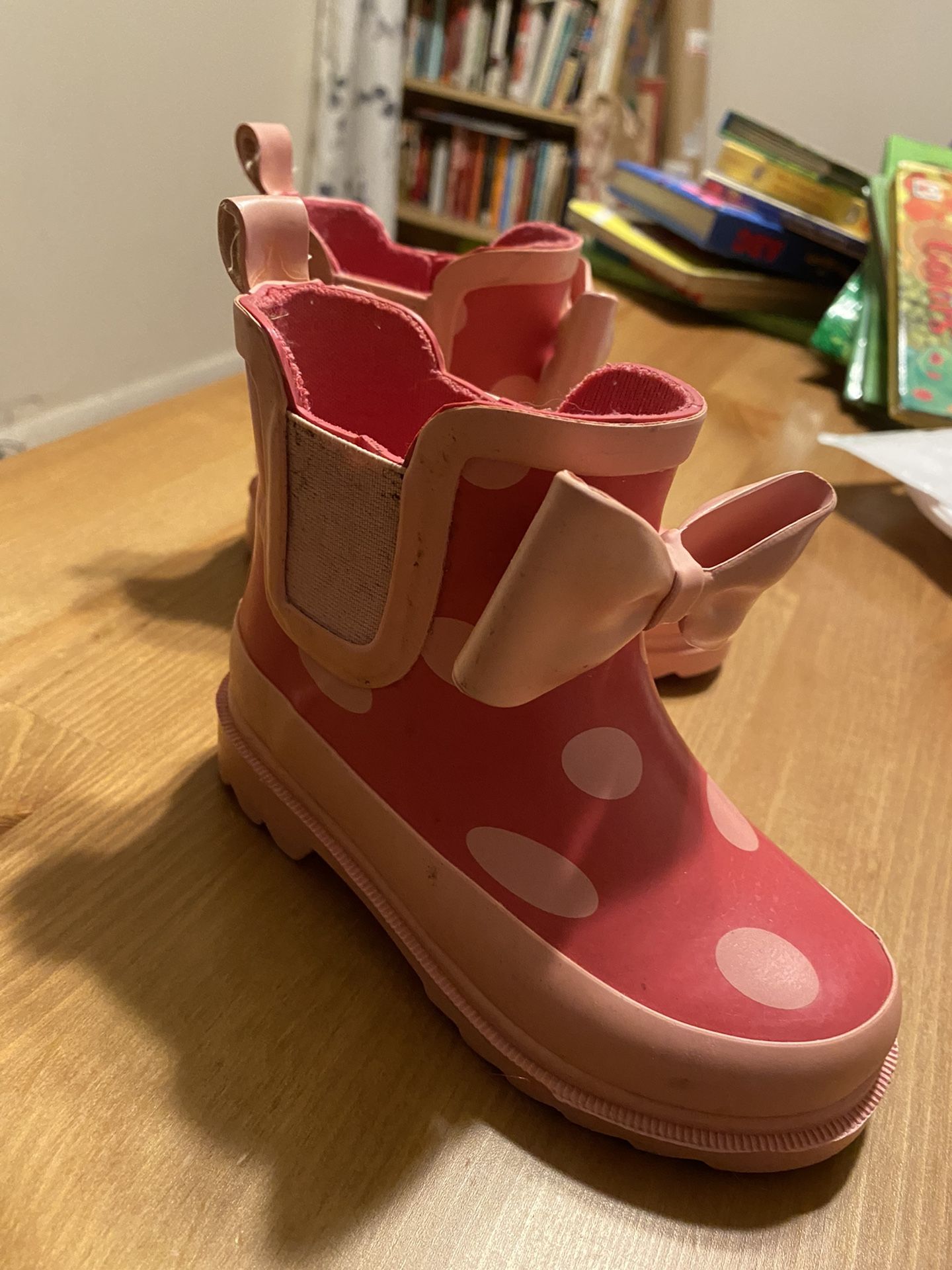 Rain Boots Size 7 Minnie Mouse (small Girls)