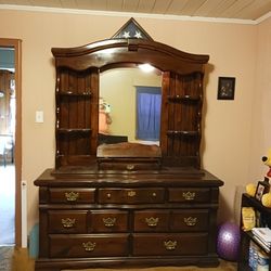 Solid Wood Dresser.....PLEASE READ POSTING