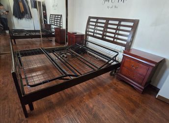 Adjustable queen bed