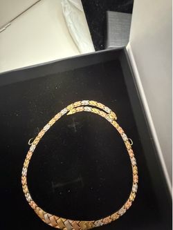 Gargantilla de 3 tipos de oro