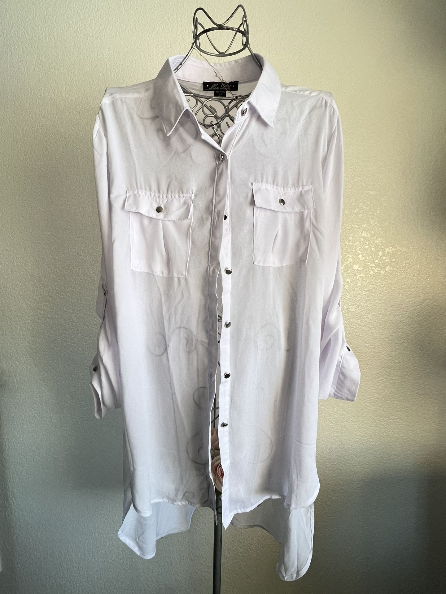 White long-sleeved blouse Size 2X