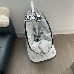4Moms Baby Swing