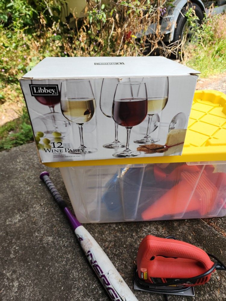 Wine Glass Set