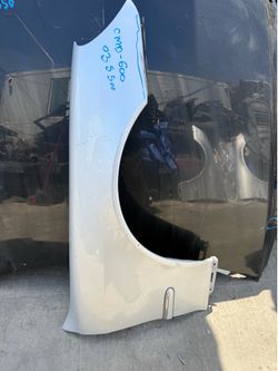 Right fender for 2005 Mercedes Benz s500 fender