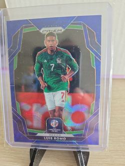 Mexico  Soccer  Luis Romo Refractor  Card