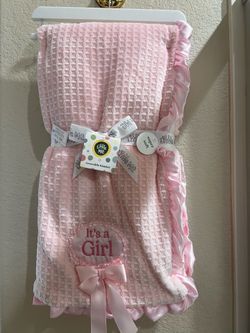 Baby “It’s a girl” pink baby blanket