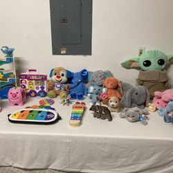 Baby/ Toddler Toys and Stuffed Animals 