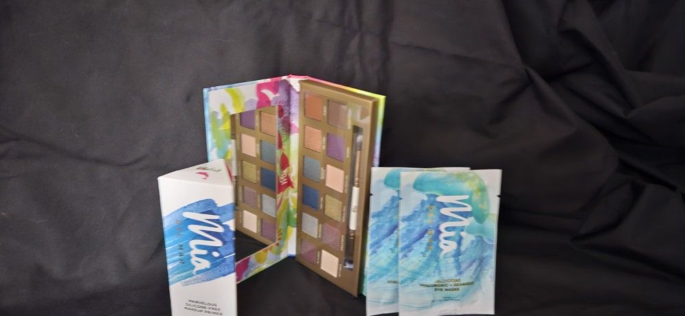 Mia Makeup Bundle 