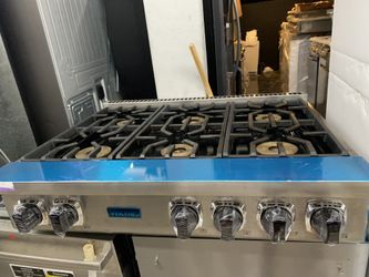 Viking 36” range top in stainless steel new open box