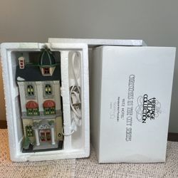 Department 56 Heritage Village Christmas in the City Series RITZ HOTEL 5973-0 In Box Lighted