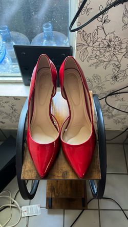 Jessica Simpson high heels red