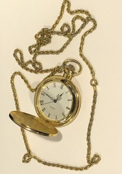 Working gold pocket watch pendant and chain 30”