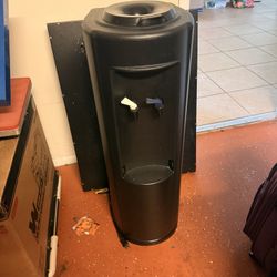 5 Gallon Water Dispenser 