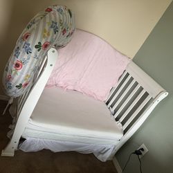 Mini Crib & Mattress OBO