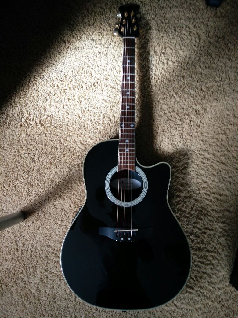 Ovation Applause AE700 Acoustic/Electric Guitar