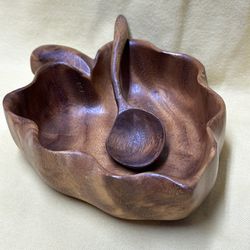 Carved Wood Taro Leaf Nut Bowl