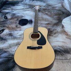 Yamaha Guitar 