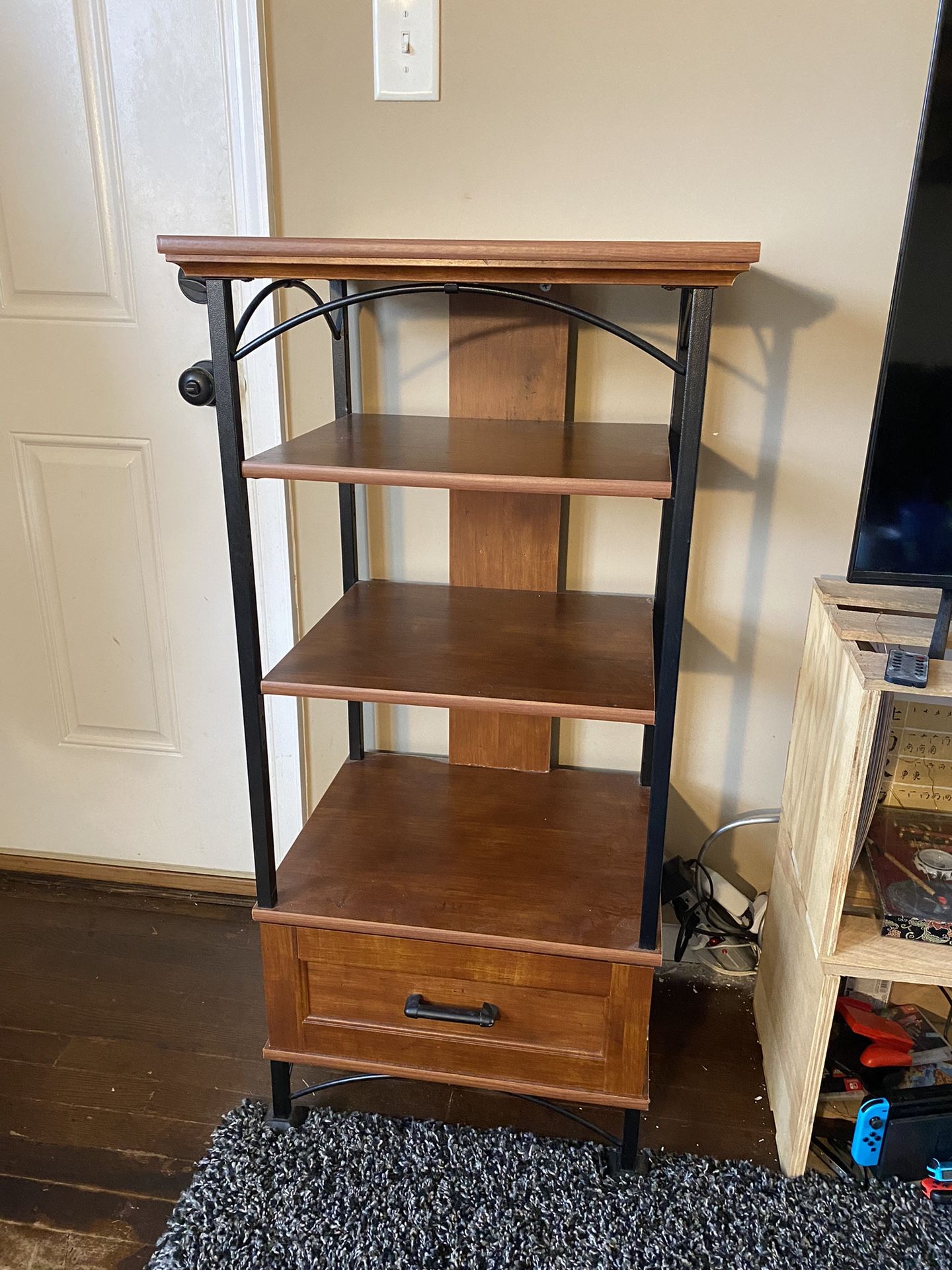 Entry table/shelf