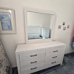 Rustic WHITE BEDROOM SET 